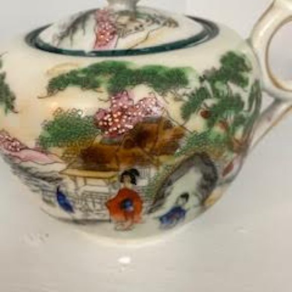 Set of Japanese Lidded Teapot and Sugar Bowl Hand Painted Geisha Girl Porcelain - Picture 11 of 15
